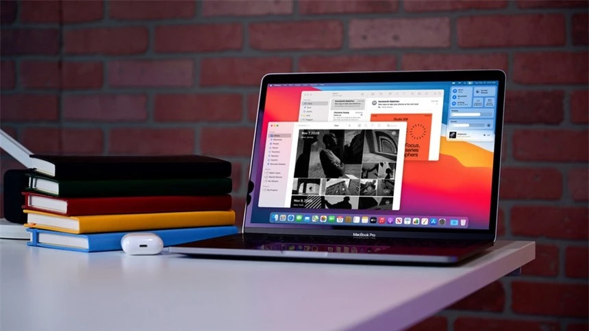 Dong MacBook M1 giup Apple thang lon tai Viet Nam anh 1