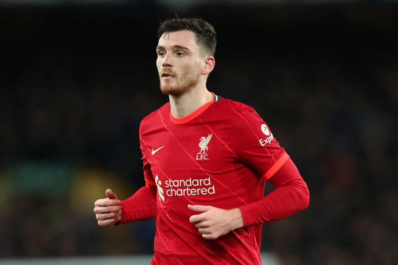 Hậu vệ trái: Andy Robertson (Liverpool).