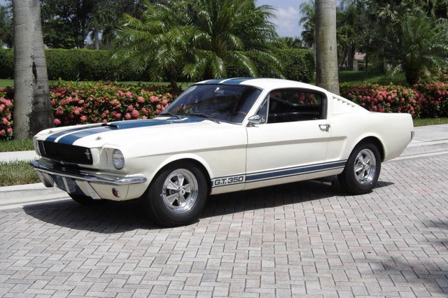 6. Shelby Mustang GT-350 1965.