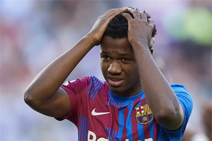 Fati chỉ là 1 trong nhiều cầu thủ Barca gặp vấn đề về sức khỏe