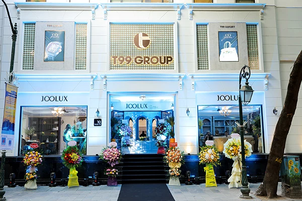 Cửa hàng Flagship tại số 10 Tràng Thi - Hà Nội