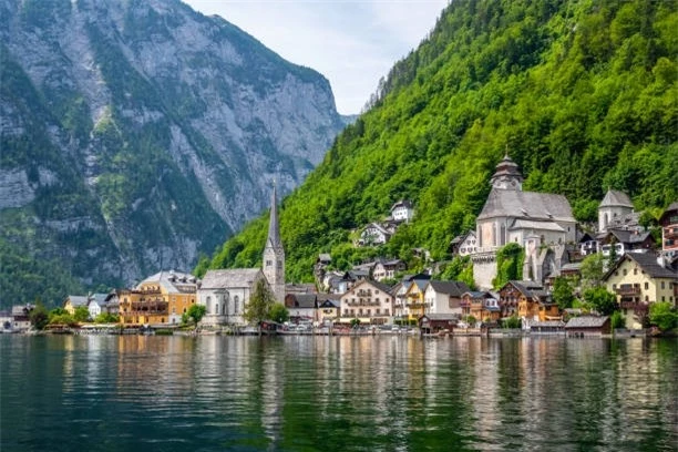Top 7 địa điểm không thể bỏ qua trong hành trình du lịch nước Áo