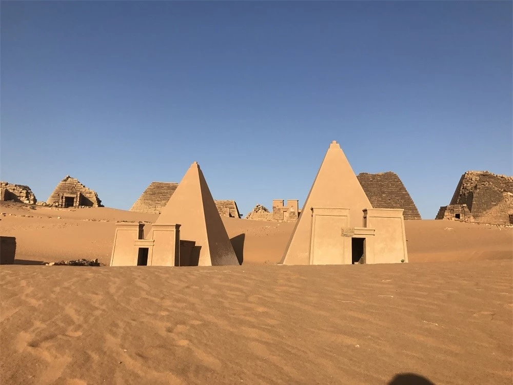(10.29) Không phải Ai Cập, Sudan mới là quốc gia có nhiều kim tự tháp nhất trên thế giới. (Nguồn: CNN)