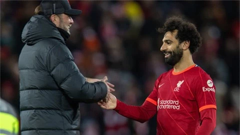 Klopp: 'Gia hạn với Salah không giống ngồi uống nước nói chuyện'