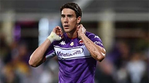 Fiorentina khó giữ chân Vlahovic 