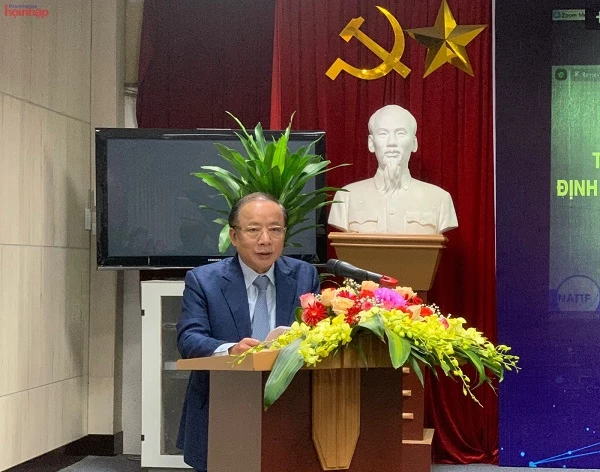 Ông Nguyễn Văn Thân, Chủ tịch Hiệp hội Doanh nghiệp nhỏ và vừa Việt Nam phát biểu tại sự kiện. 