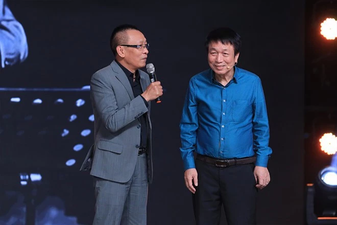 Nhạc sĩ Phú Quang (bên phải) qua đời sau thời gian chống chọi bạo bệnh.