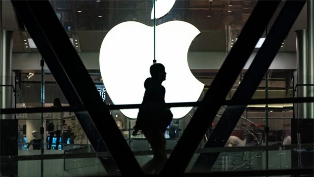 Apple tiến gần mốc 3.000 tỷ USD - Ảnh 1.
