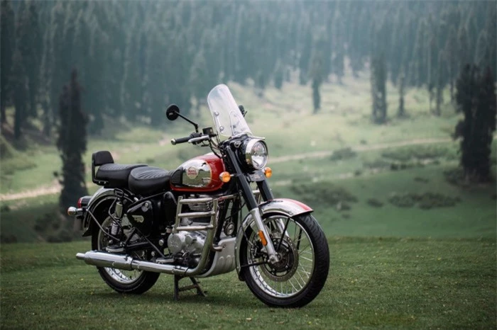 cận cảnh mô tô cổ điển royal enfield classic 350 2022, giá từ 94 triệu đồng