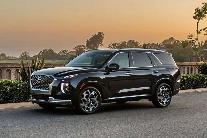 6. Hyundai Palisade 2022 (giá khởi điểm: 33.150 USD, điểm tổng thể: 8,6/10).