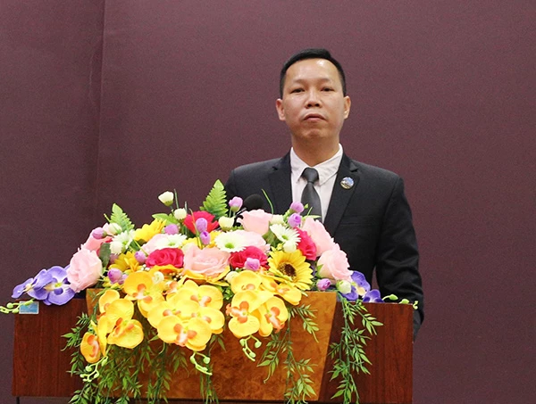 Ông Trần Văn Tỵ, Phó Ban quản lý DHPIZA phát biểu tại trao Giấy chứng nhận tốt nghiệp và lễ ký kết đầu tư cho các dự án ươm tạo doanh nghiệp công nghệ cao