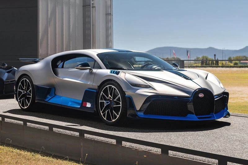 5. Bugatti Divo (công suất tối đa: 1.500 mã lực).