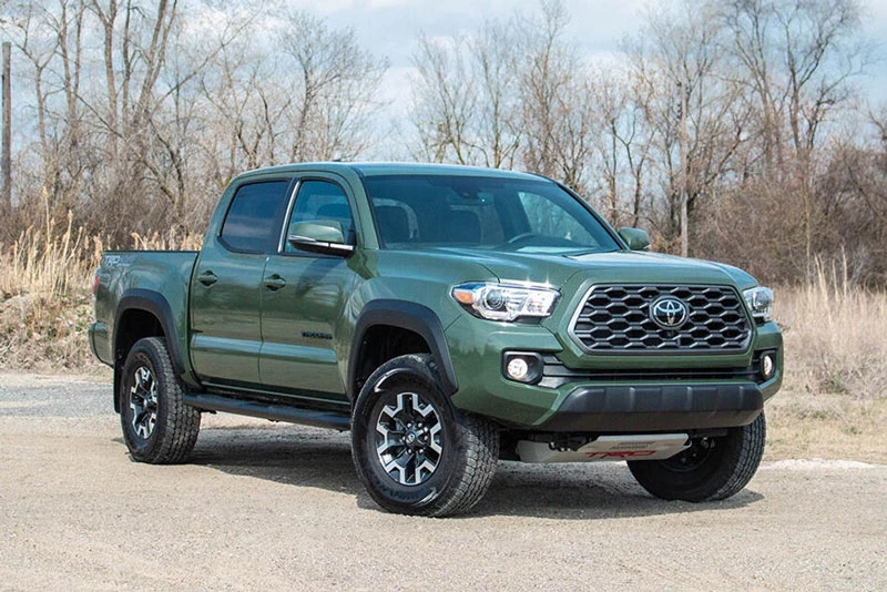 7. Toyota Tacoma (doanh số: 197.930 chiếc, chiếm 4,8% thị phần).