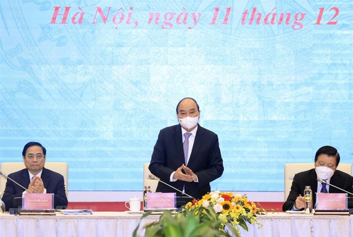 Chủ tịch nước Nguyễn Xuân Phúcnhấn mạnh: xây dựng và hoàn thiện Nhà nước pháp quyền xã hội chủ nghĩa Việt Nam là quy luật phát triển tất yếu của nhà nước Việt Nam, cũng là nguyện vọng, sự lựa chọn của nhân dân.