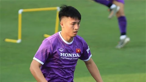 Bùi Tiến Dũng: ‘Cầu thủ Việt Nam biết cách né đòn đá xấu của Indonesia’