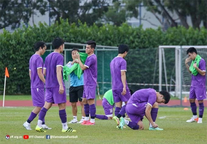 ĐT Việt Nam tập tủng cao độ cho trận gặp Indonesia - Ảnh: VFF 