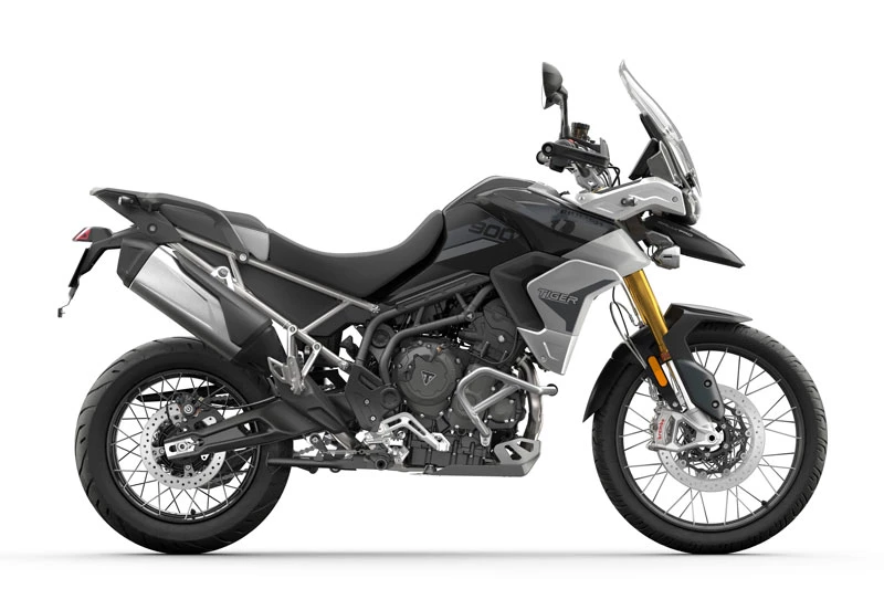 8. Triumph Tiger 900 Rally 2022 (giá 15.400 USD).