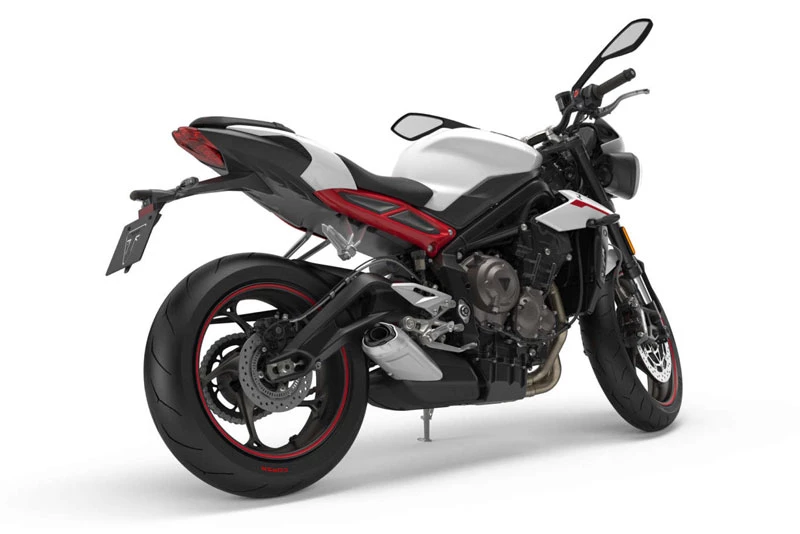 9. Triumph Street Triple R 2022 (giá 10.800 USD).