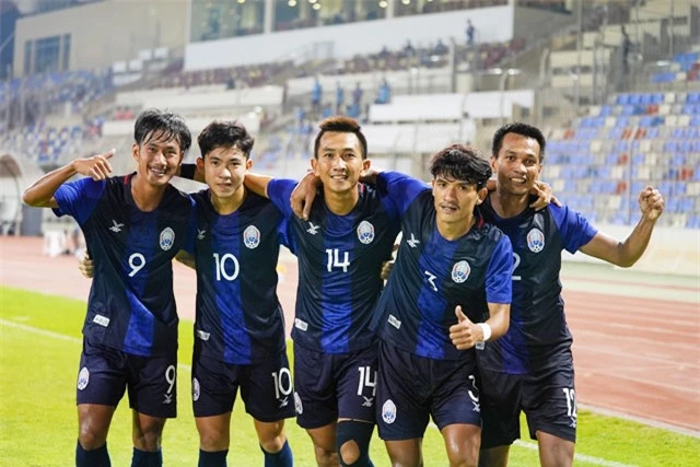 Campuchia đang sở hữu hàng công tốt nhất lịch sử bóng đá nước này tại AFF Cup 