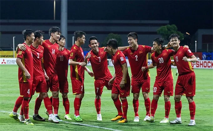 ĐT Việt Nam chỉ giành ngôi nhì bảng B và sẽ gặp Thái Lan ở bán kết