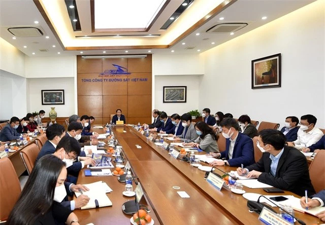 Phó Thủ tướng Lê Văn Thành: Dứt khoát phải hiện đại hóa ngành đường sắt - Ảnh 2.