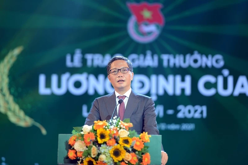 Trưởng ban Kinh tế Trung ương Trần Tuấn Anh phát biểu tại buổi lễ.