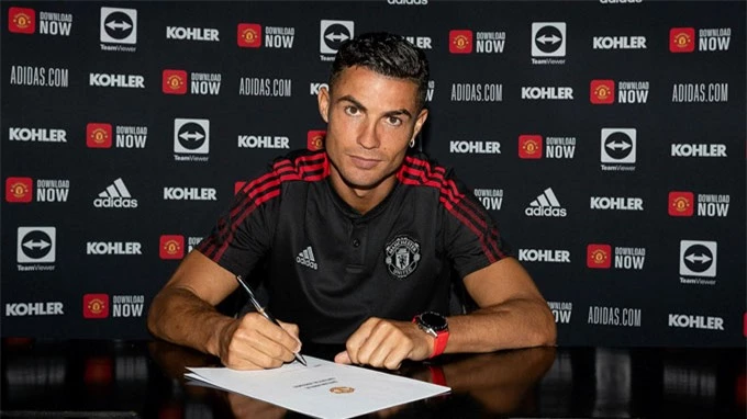 Ronaldo trở lại MU ở hè 2021
