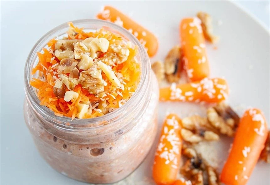 carrot_cake_overnight_oats_close_up