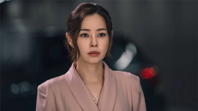 5 phim Hàn tưởng xịt lại thành siêu bom tấn: Mỹ nhân SNSD có vai diễn để đời, chuyện tình cổ trang cho Song Hye Kyo hít khói - Ảnh 3.