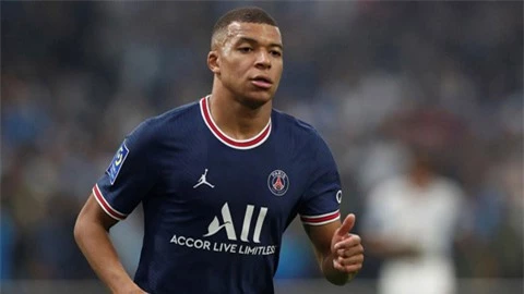 Ronaldinho khẳng định Mbappe ở lại PSG