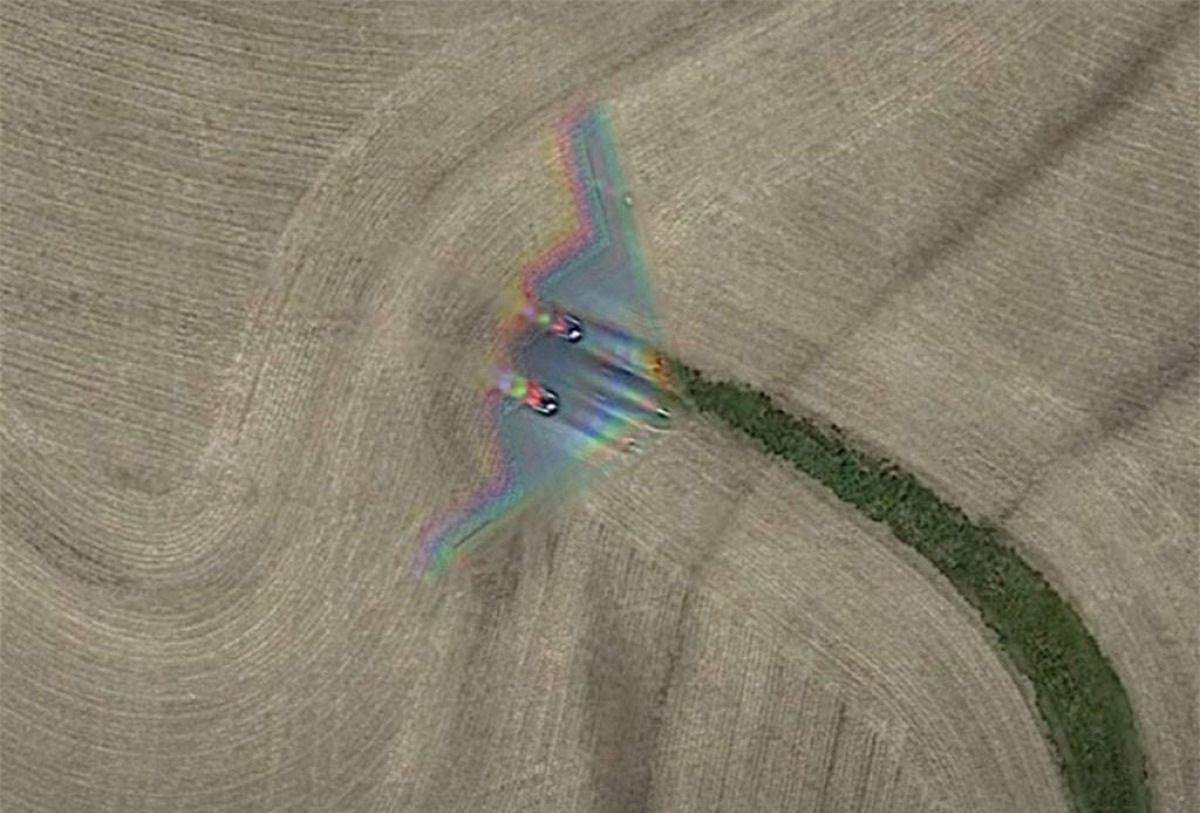 .Ảnh tàng hình cơ B-2 bị Google Earth “tóm sống”. Nguồn: Google Earth