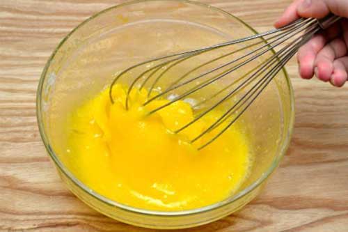 Đánh trứng cho thứ này, rán 2 quả trông nhiều như 4 quả, lại còn thơm nức, vàng ươm