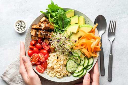 Chuyên gia gợi ý những thực phẩm nên và không nên ăn để giúp giảm béo mặt thần tốc