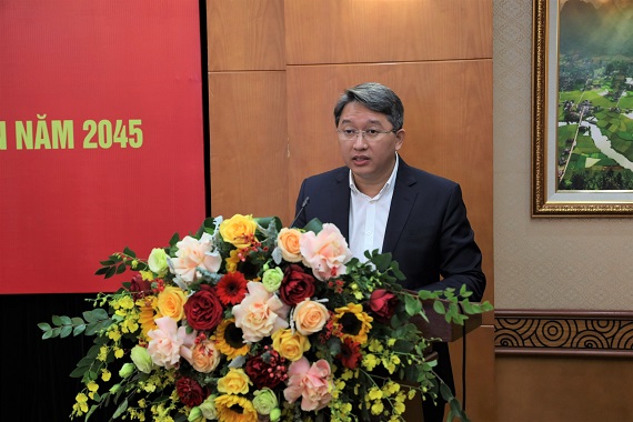 Đồng chí Nguyễn Hải Ninh phát biểu trong hội thảo