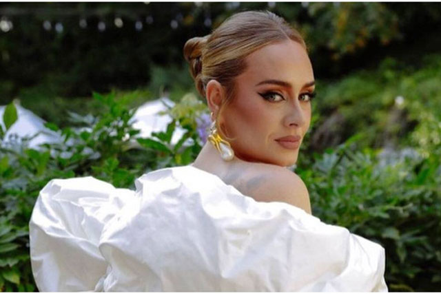 "30" của Adele đứng đầu bảng xếp hạng album Mỹ trong tuần thứ