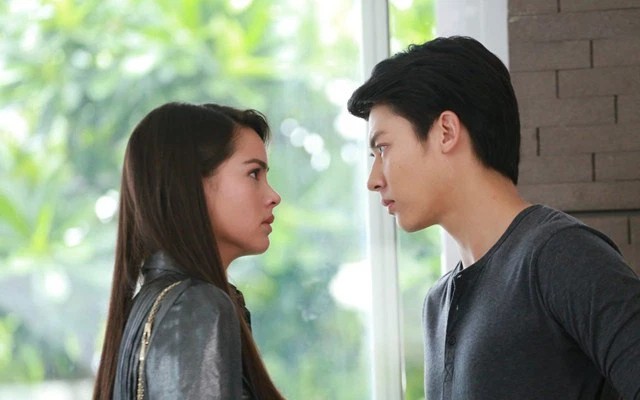 Về thăm mẹ đẻ, vô tình nghe mẩu chuyện giữa bố mẹ, nước mắt tôi ròng ròng và đưa ra quyết định mà không ai ngờ tới