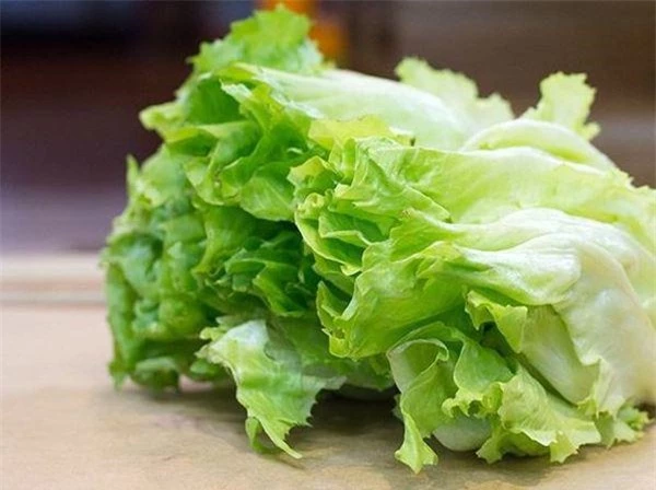 cach-lam-salad-tron-vua-ngon-vua-thanh-mat-giup-ban-giai-nhiet-mua-he-cach-lam-salad-1-1558683763-65-width600height448
