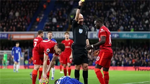 Tuchel: 'Đó phải là thẻ đỏ cho Mane'