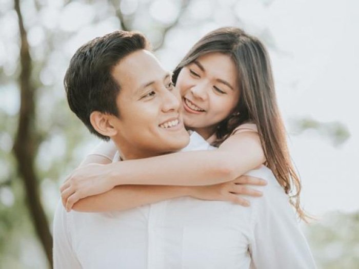 Không cần bàn cãi, chồng có 5 thói quen này khi ngủ chứng tỏ yêu vợ nhất trên đời