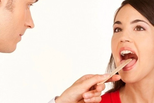 . Tạo hình khuyết hổng lưỡi là phương pháp tạo hình tương đối an toàn, tỷ lệ thành công đạt trên 90%. (Ảnh minh hoạ)