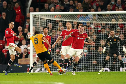Điểm nhấn MU 0-1 Wolves: Ngày trở lại đáng nhớ của Phil Jones