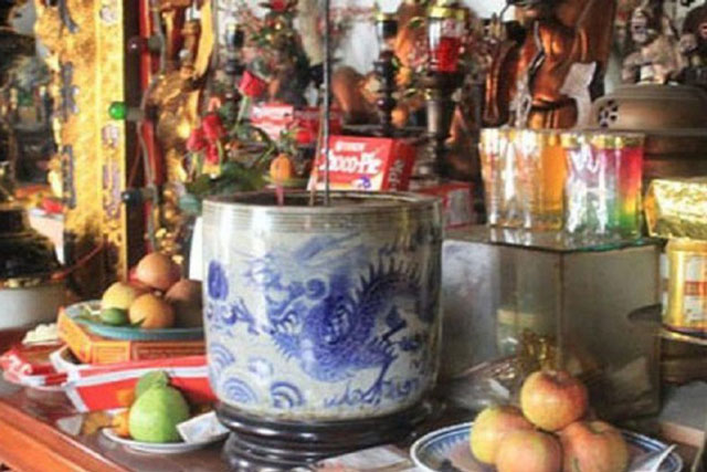 Bàn thờ xuất hiện 6 điều này là điềm báo hung hạn, cuối năm gia chủ phải cẩn thận