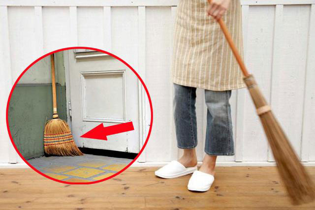 Cuối năm dọn nhà cứ tiện tay đặt chổi ở vị trí "tụ lộc", bảo sao năm sau gia chủ vẫn "nghèo bền vững"