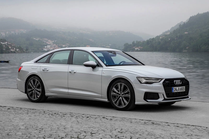 3. Audi A6 (doanh số: 241.425 chiếc, chiếm chiếm 13,7% thị phần).