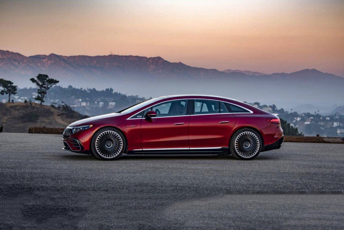 Mercedes-AMG EQS 53 chốt giá từ 4,76 tỷ đồng