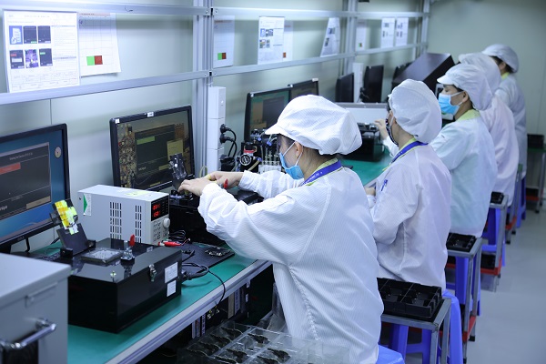 CUVO Camera AI đèn an ninh – tân binh camera thông minh Việt Nam sắp ra mắt