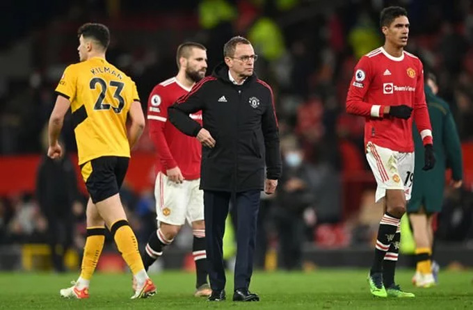 Rangnick đang đánh mất phòng thay đồ của MU
