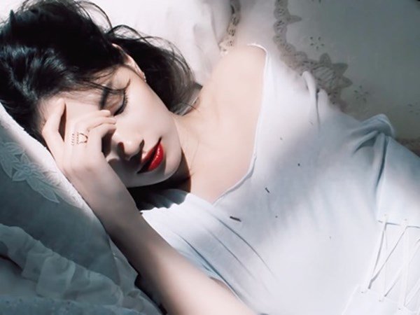 5 thứ phụ nữ nhất định phải nắm trong tay mới mong hạnh phúc