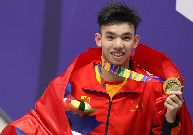 Kình ngư Nguyễn Huy Hoàng về nhất cuộc bầu chọn VĐV tiêu biểu toàn quốc 2021