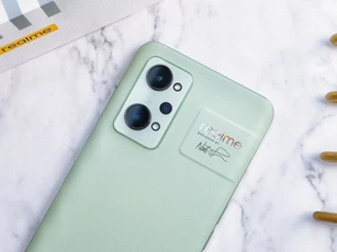 Smartphone gaming cấu hình ‘siêu khủng’, sạc 65W, màn hình 120Hz, giá gần 10 triệu